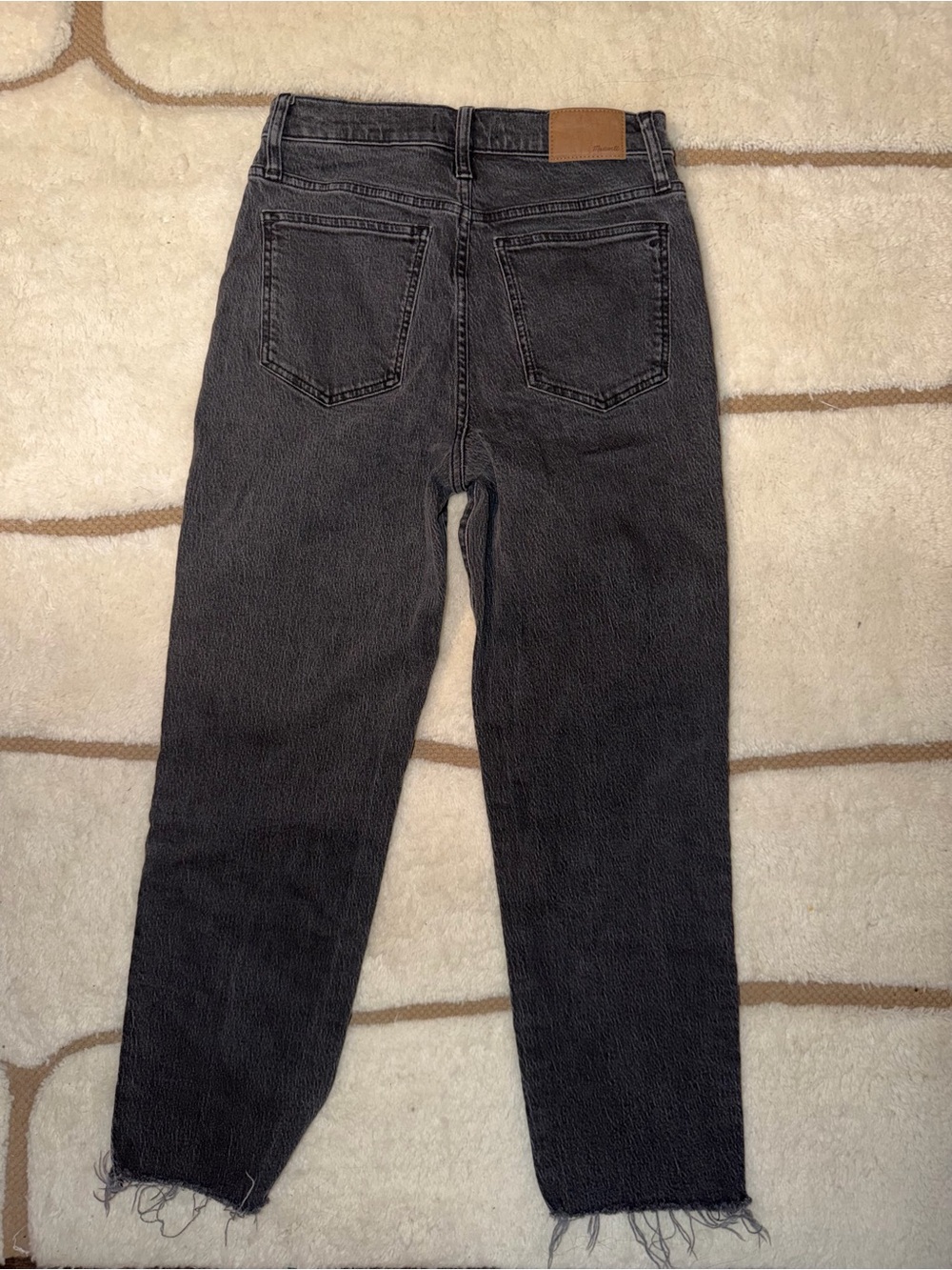 Madewell The Perfect Vintage Straight Jeans Women’s 27 Black Wash Raw Hem